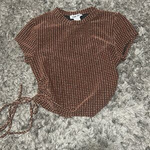 Size medium lane 20 one open back shirt with tie